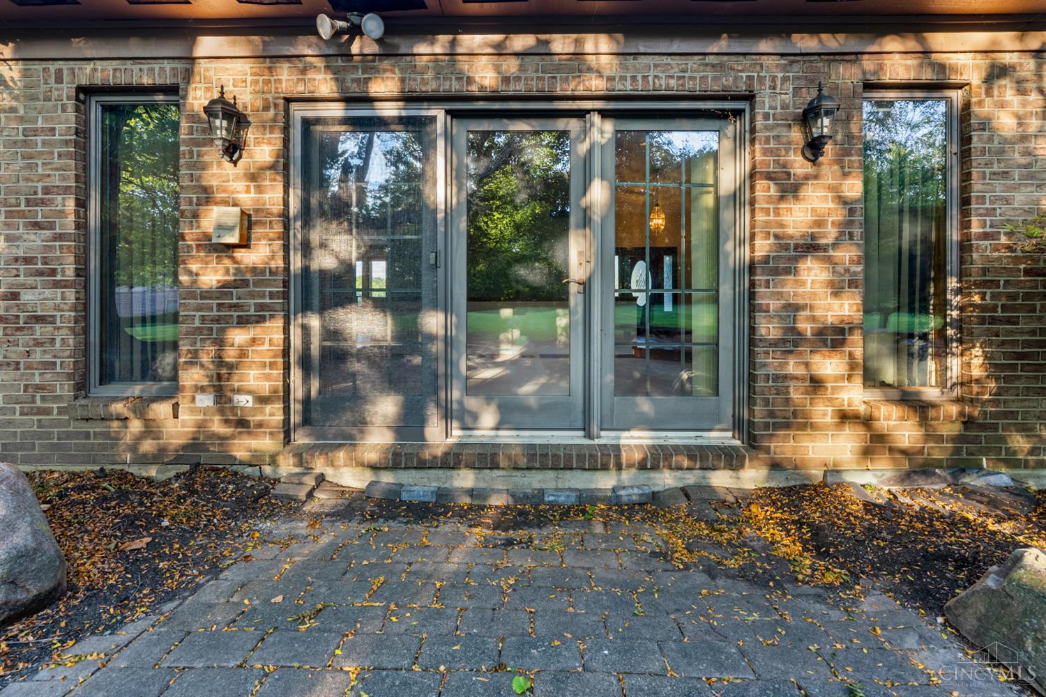 3185 Rockyhill Drive