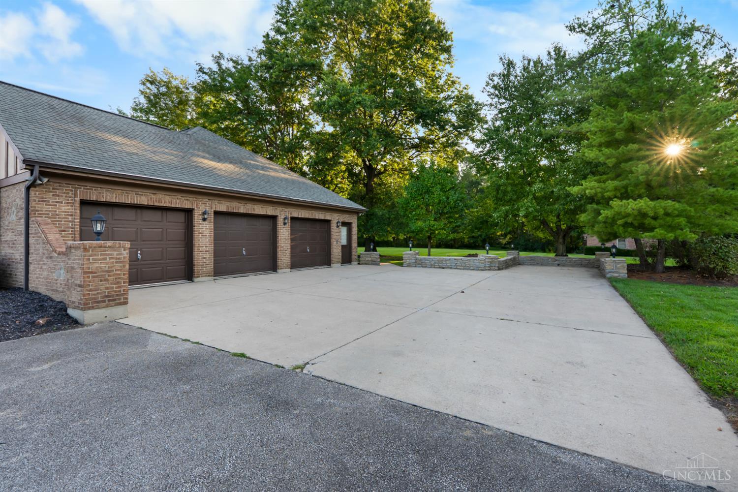 3185 Rockyhill Drive