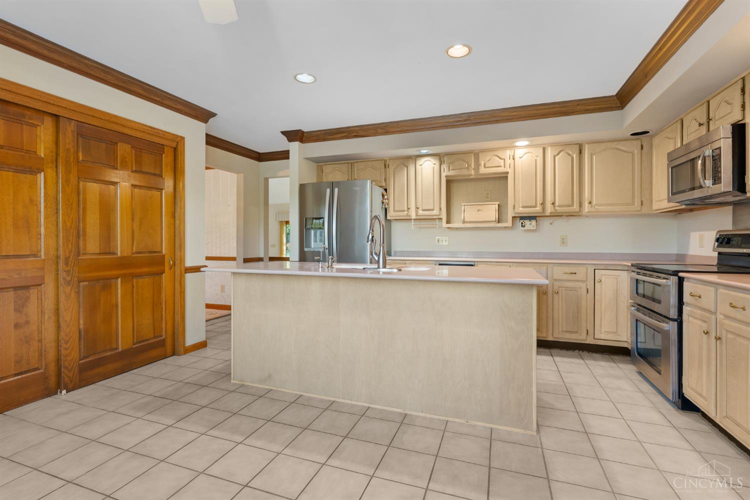 3185 Rockyhill Drive