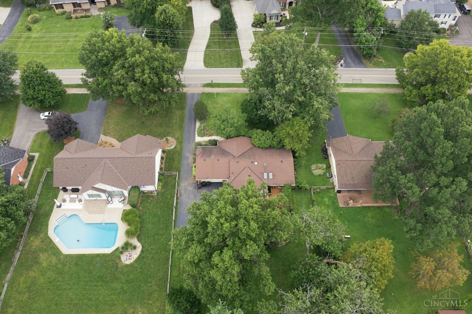 9871 Zig Zag Road
