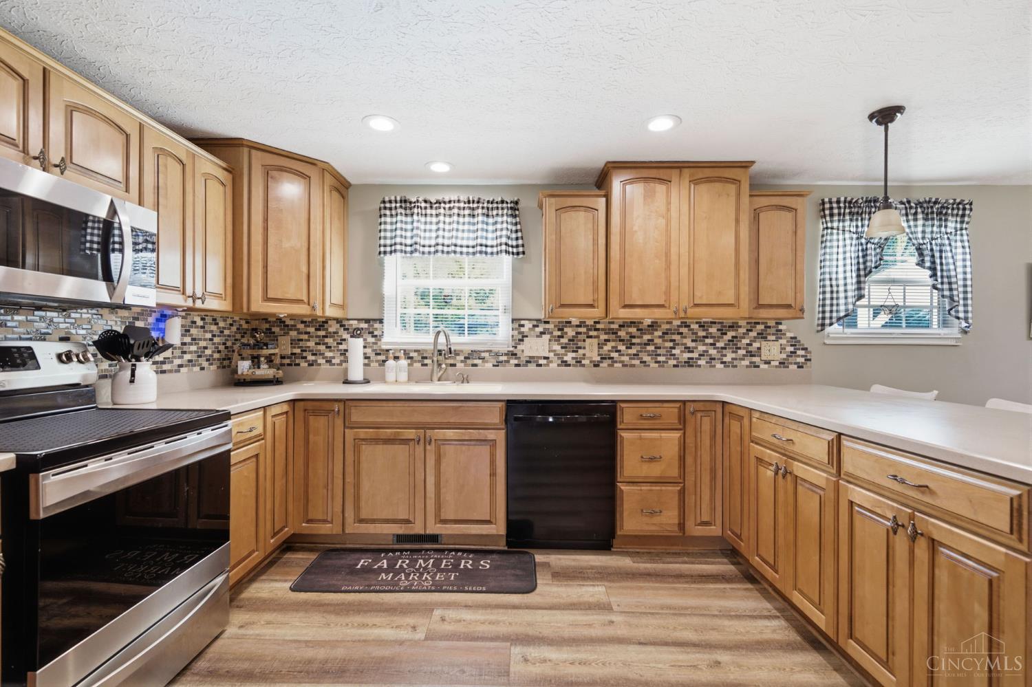 4977 Francisview Drive