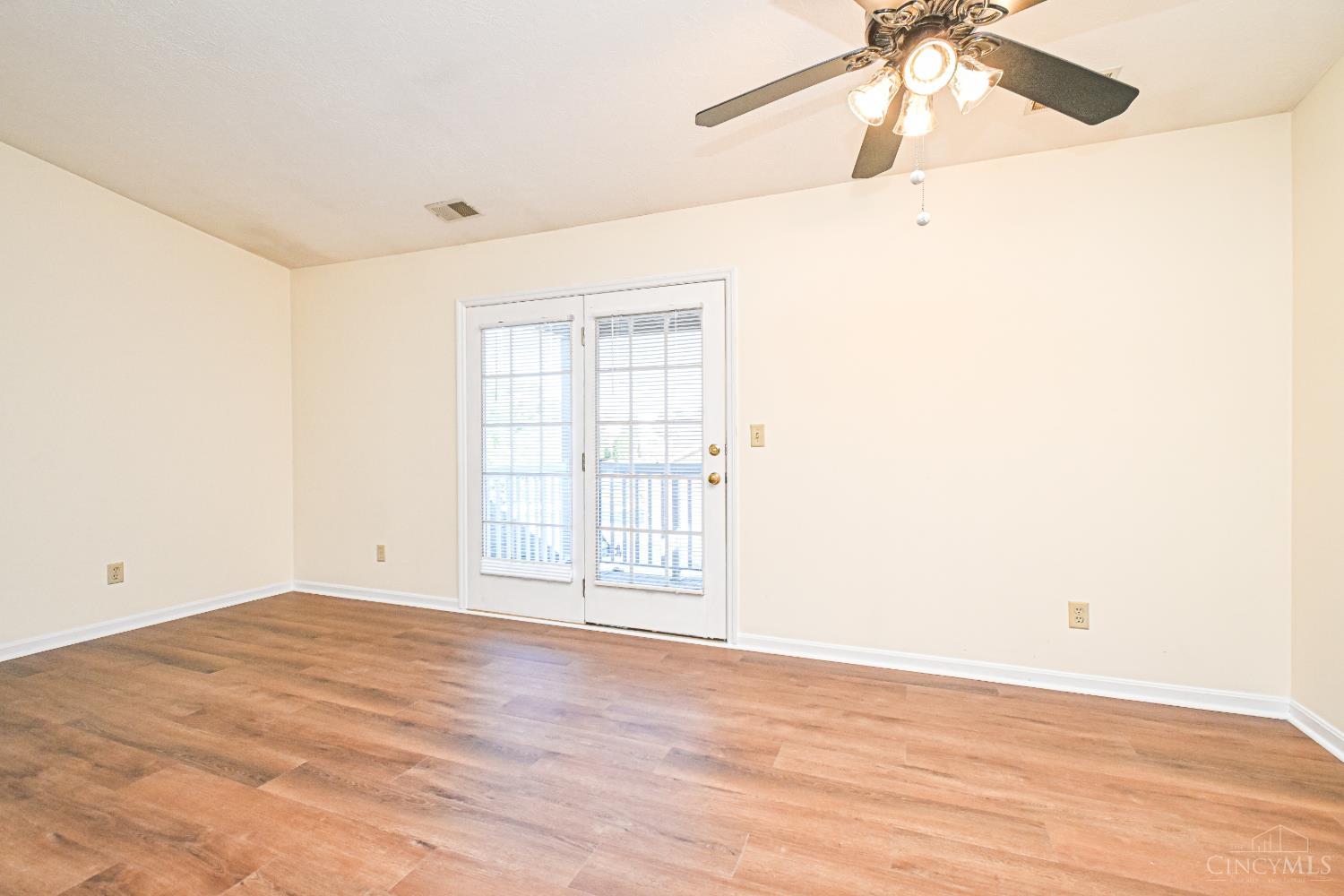 2300 Sylved Lane Unit: 5