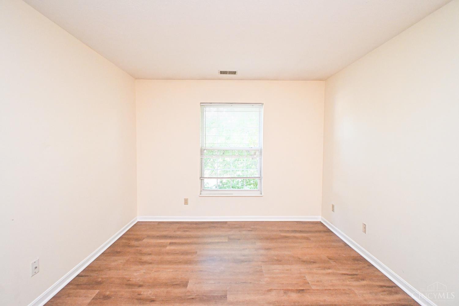 2300 Sylved Lane Unit: 5