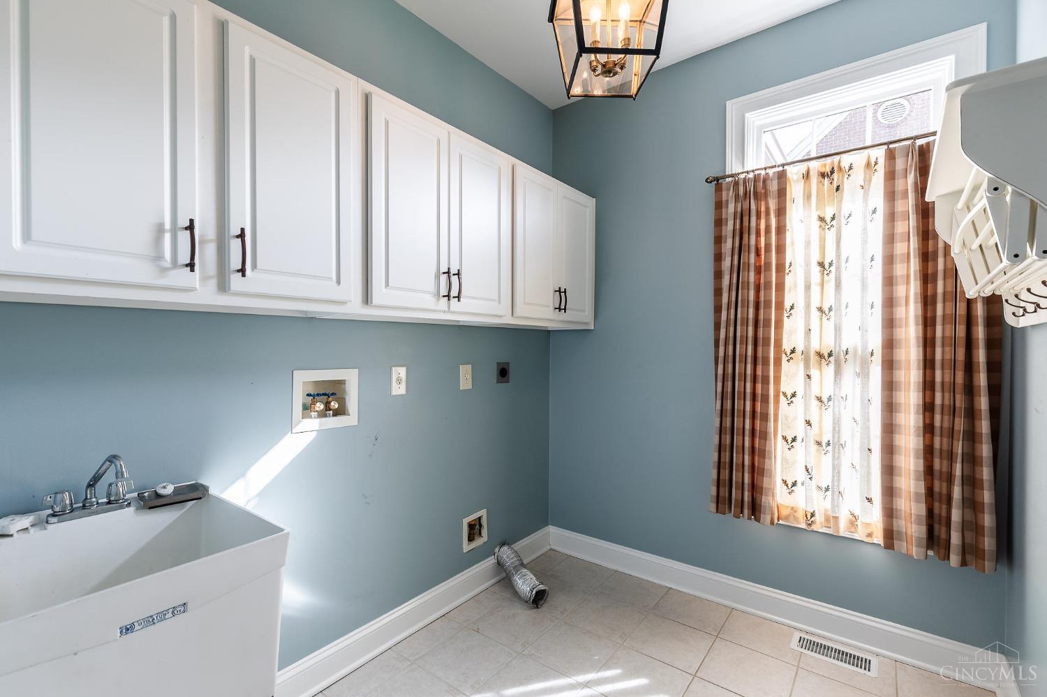 8350 Kugler Meadow Court