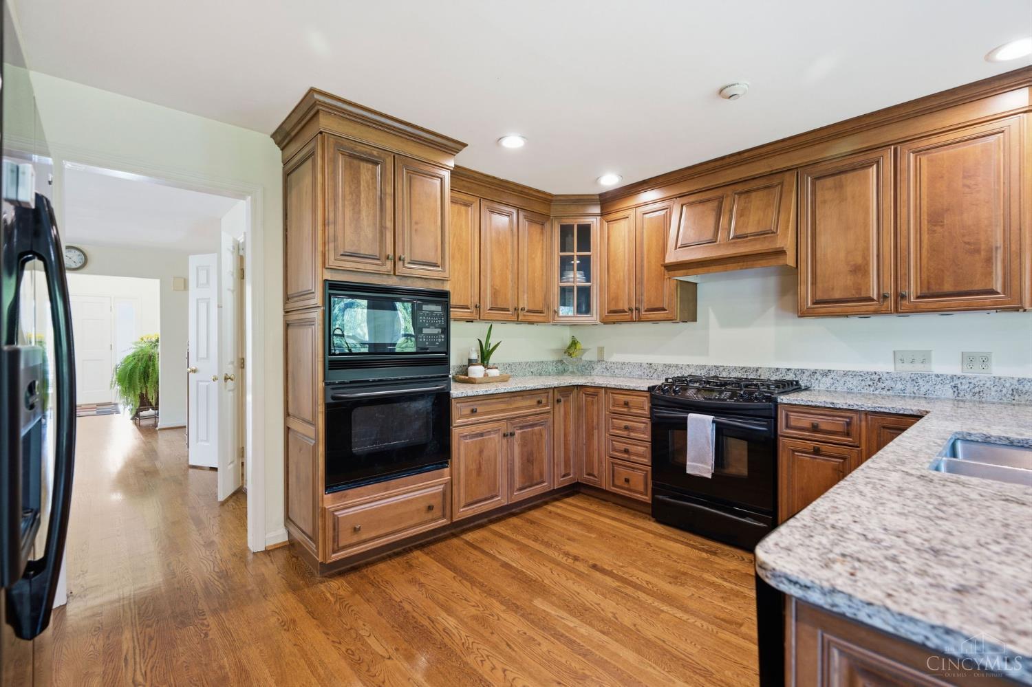 6865 Fox Hill Lane