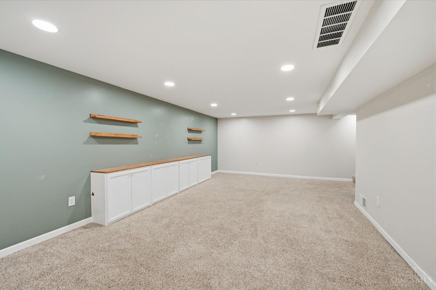 7141 Bluecrest Drive