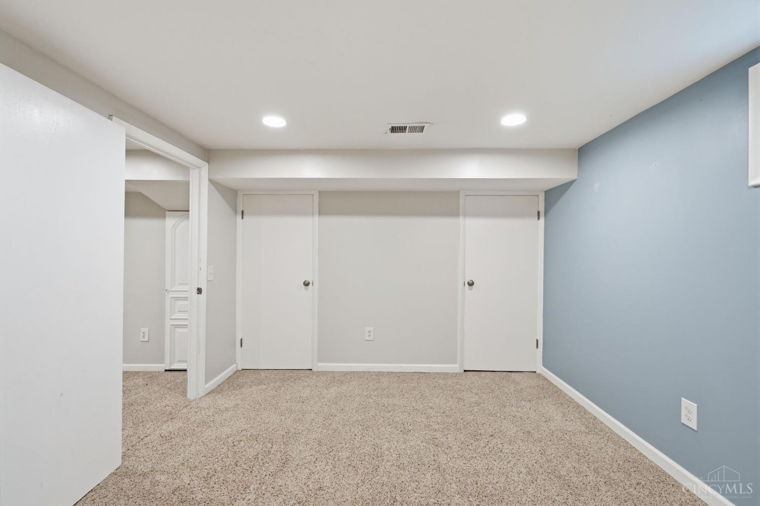 7141 Bluecrest Drive