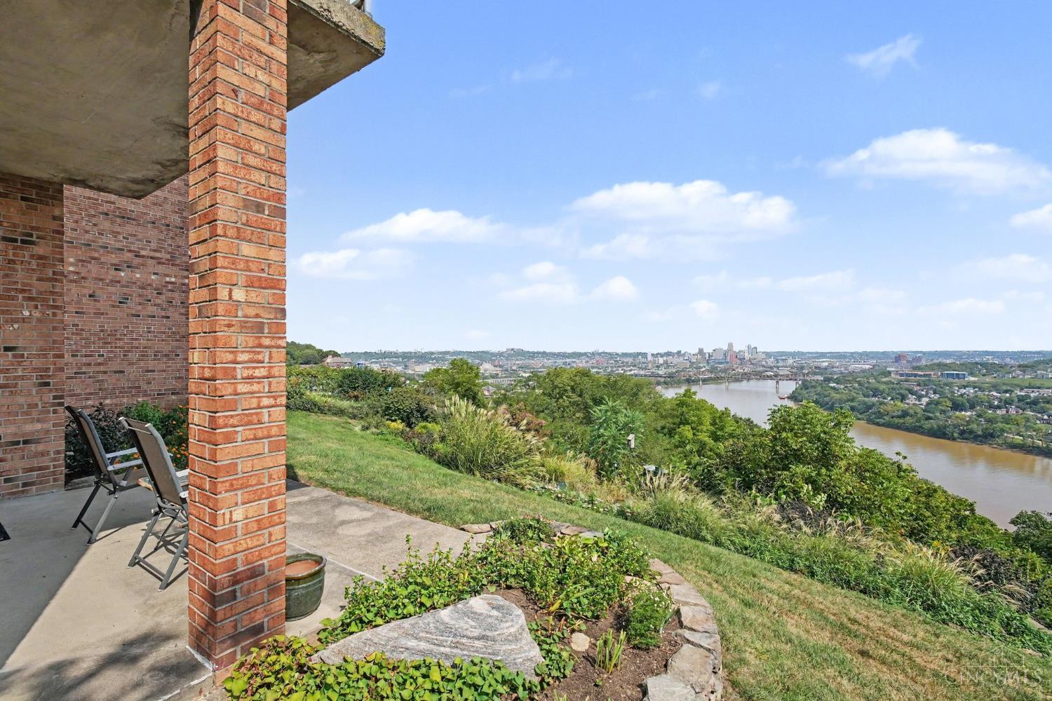 390 Grand Avenue Unit: B