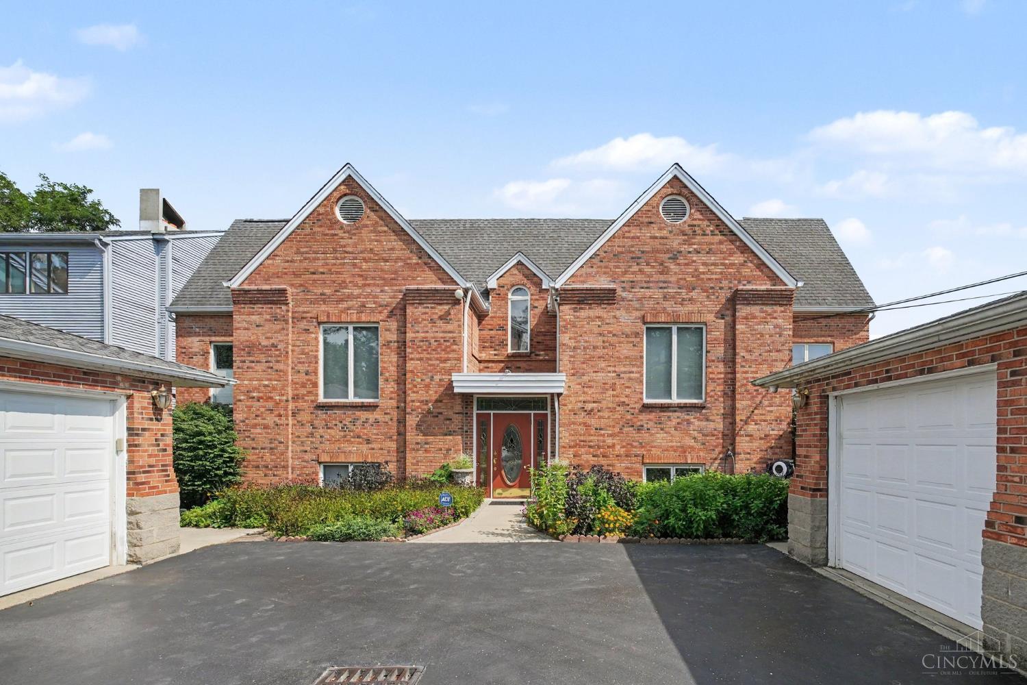 390 Grand Avenue Unit: B