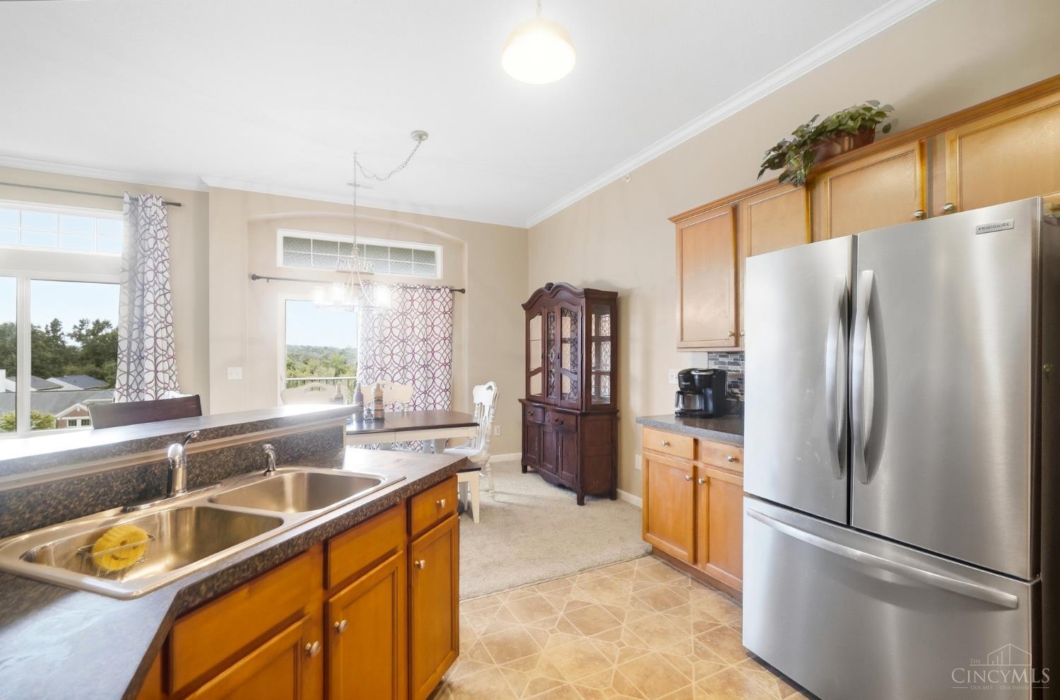 7771 Skyview Circle