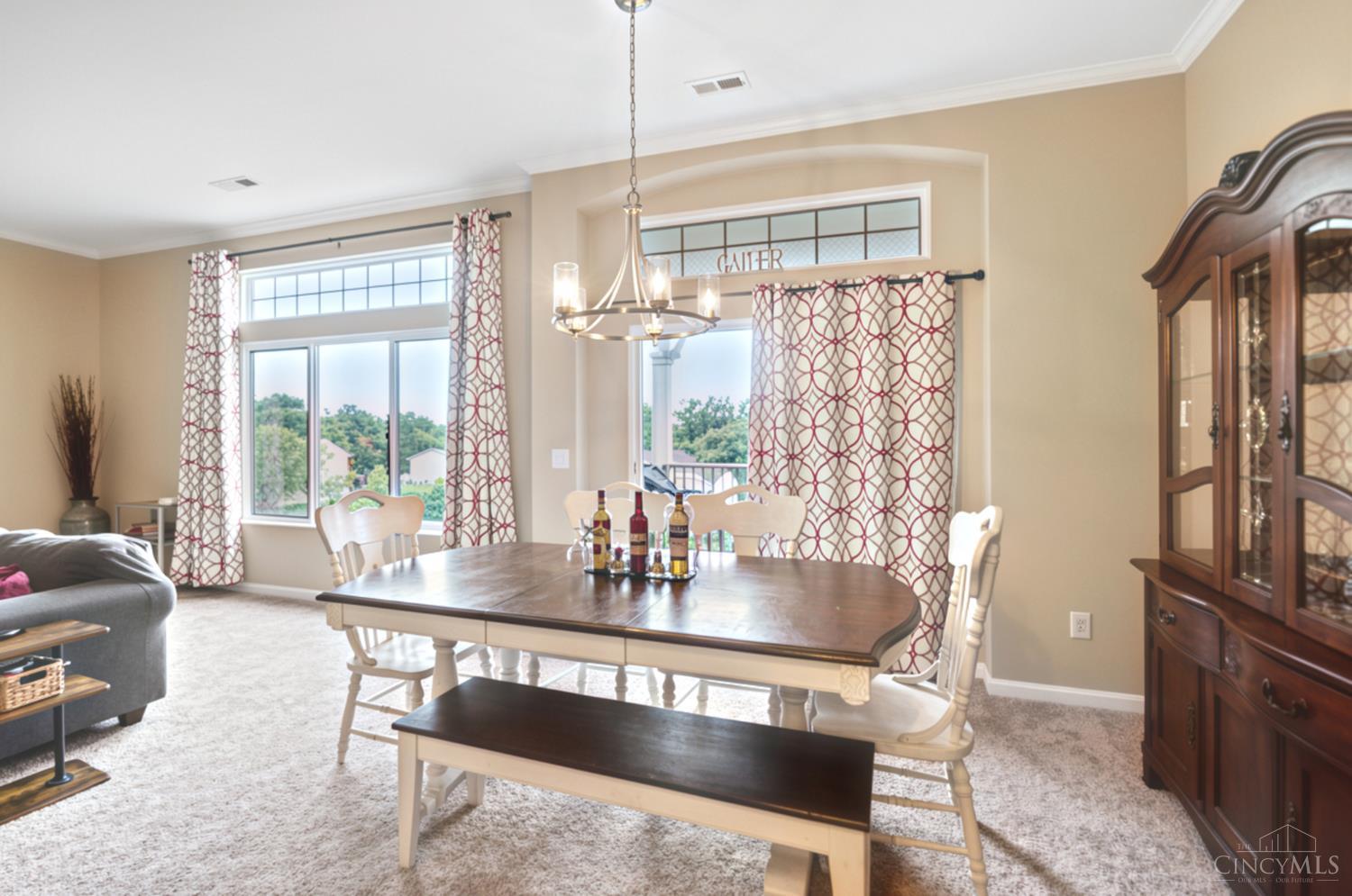 7771 Skyview Circle