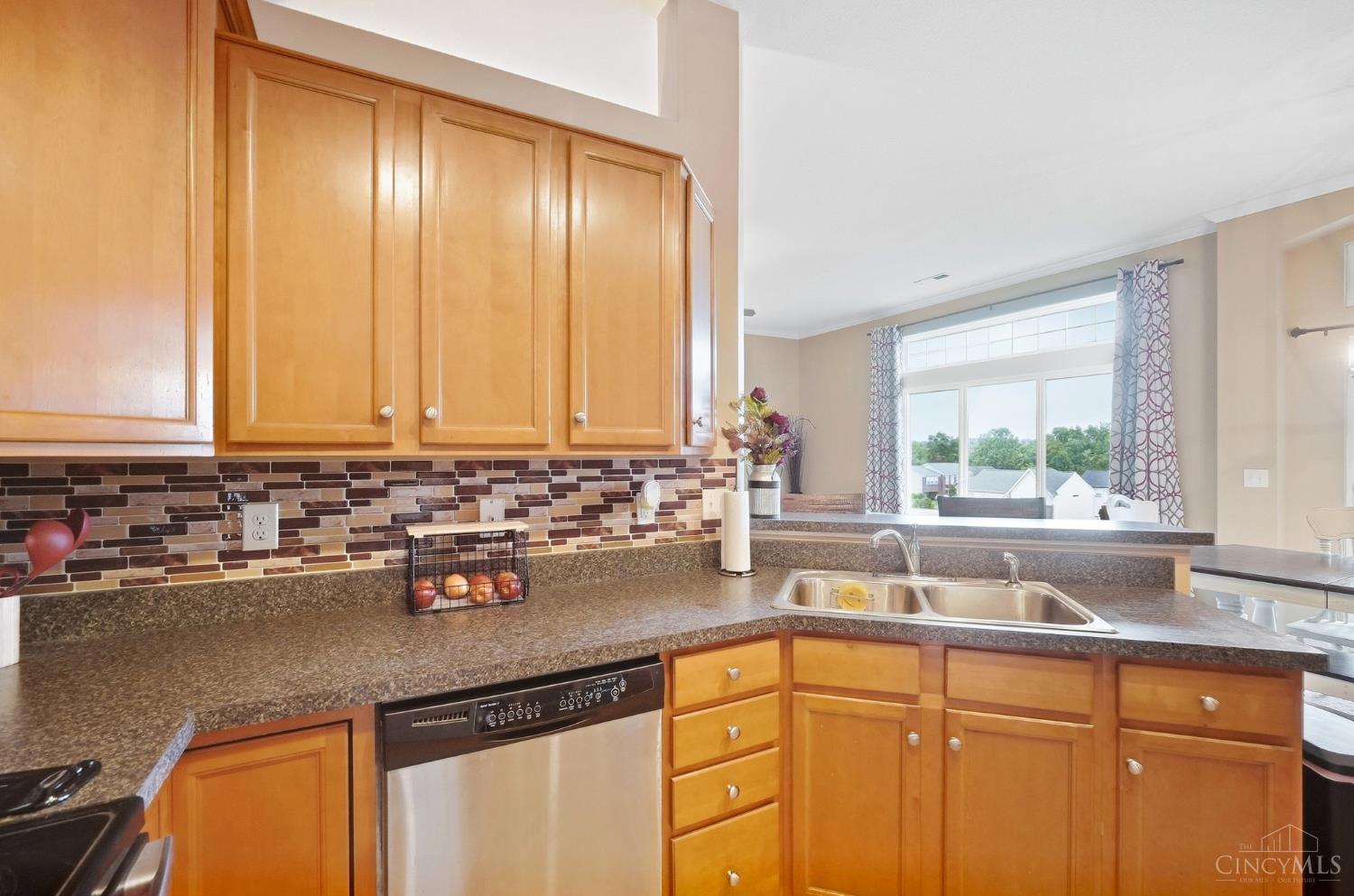 7771 Skyview Circle