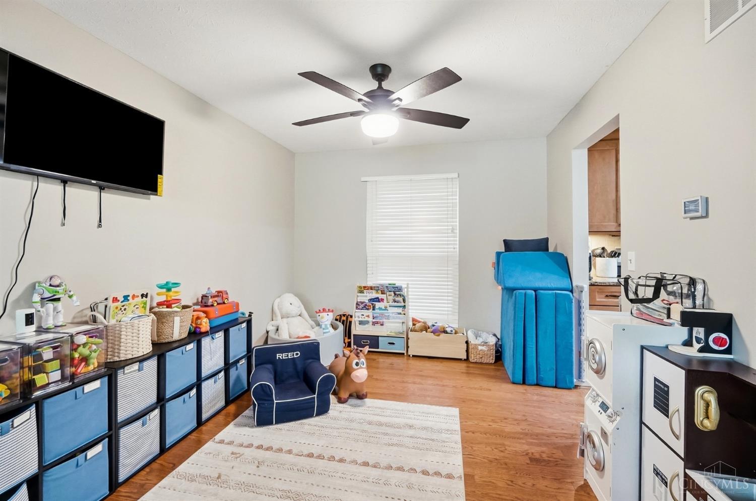1332 Sprucewood Court