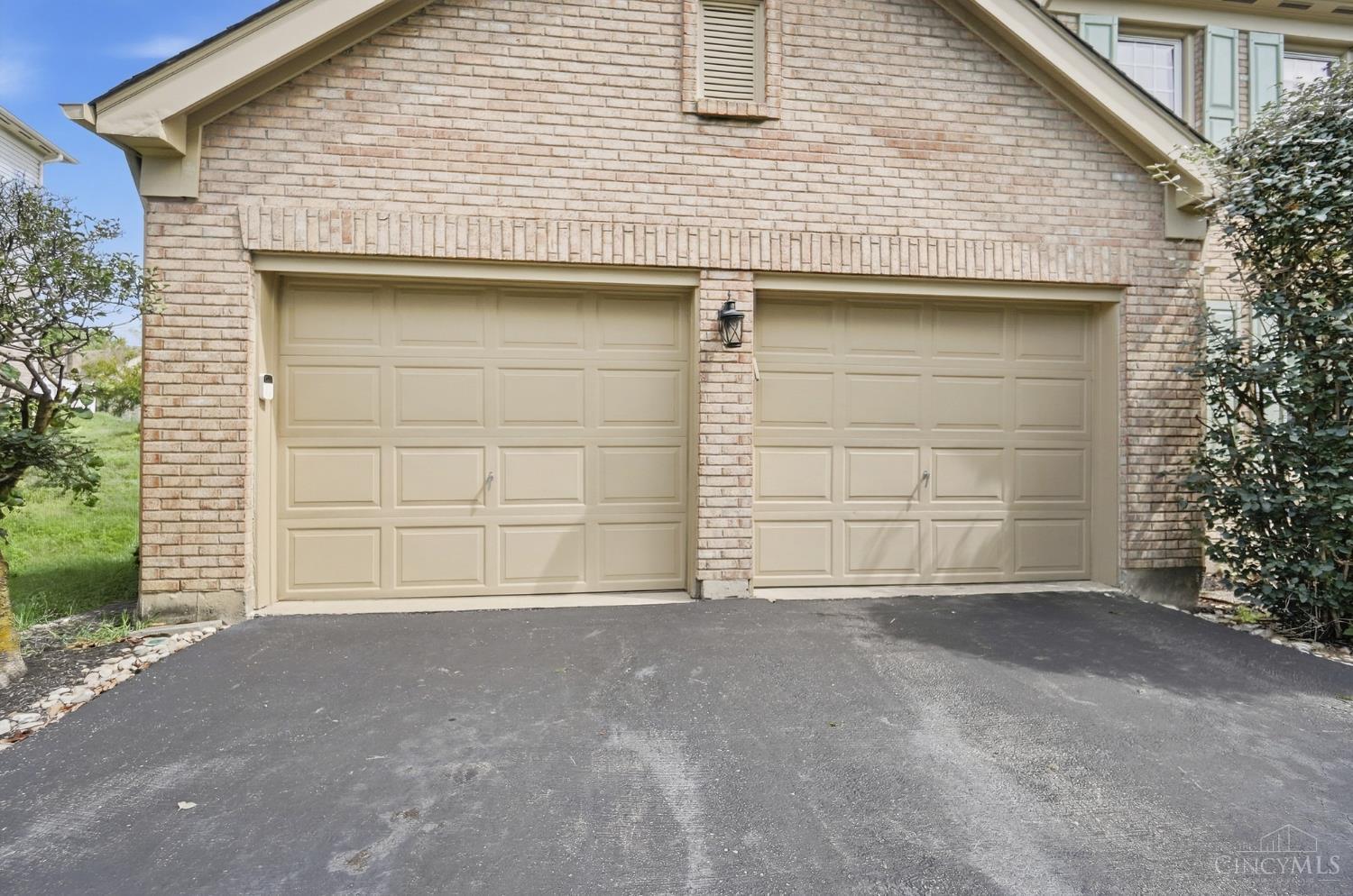 10934 Fallstone Drive
