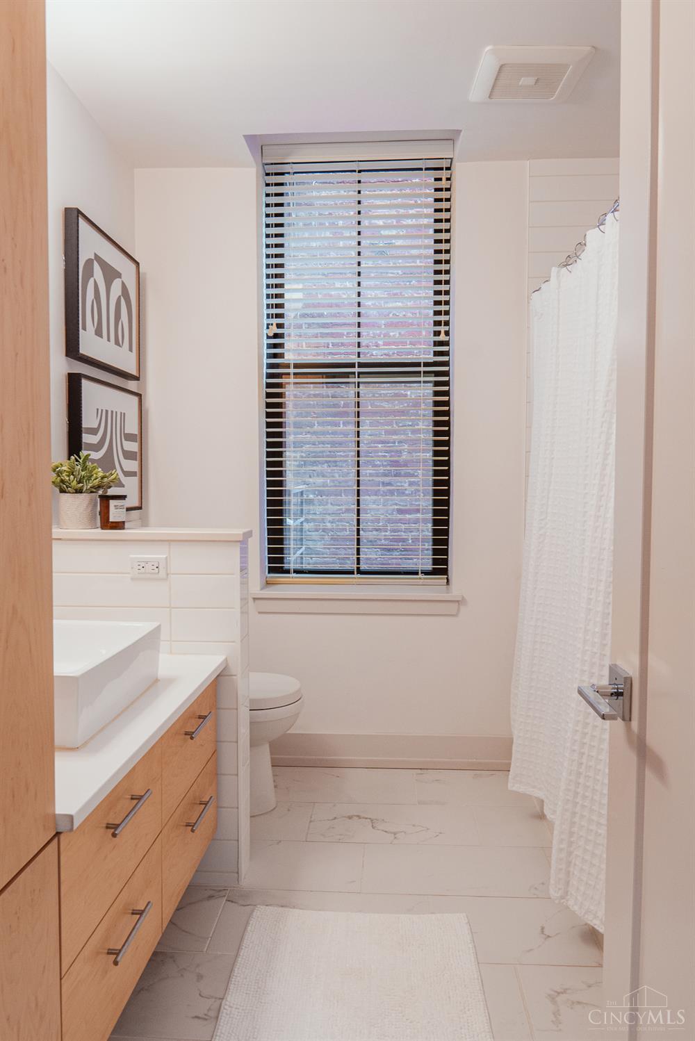 1508 Race Street Unit: 1R