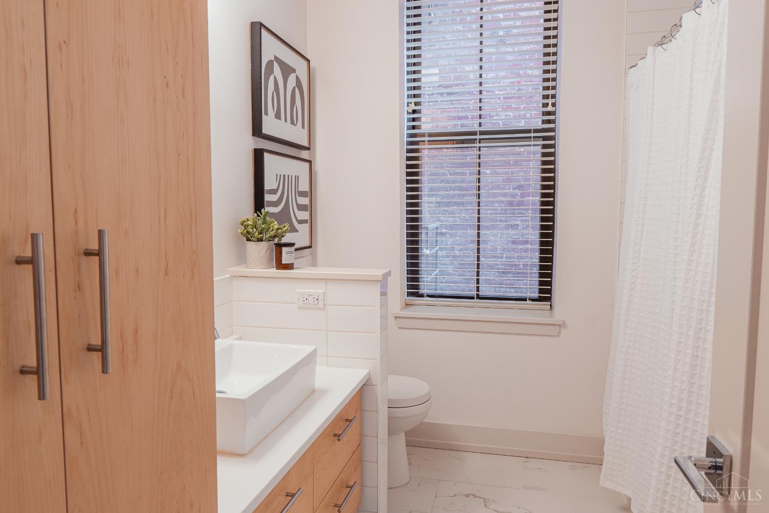1508 Race Street Unit: 1R