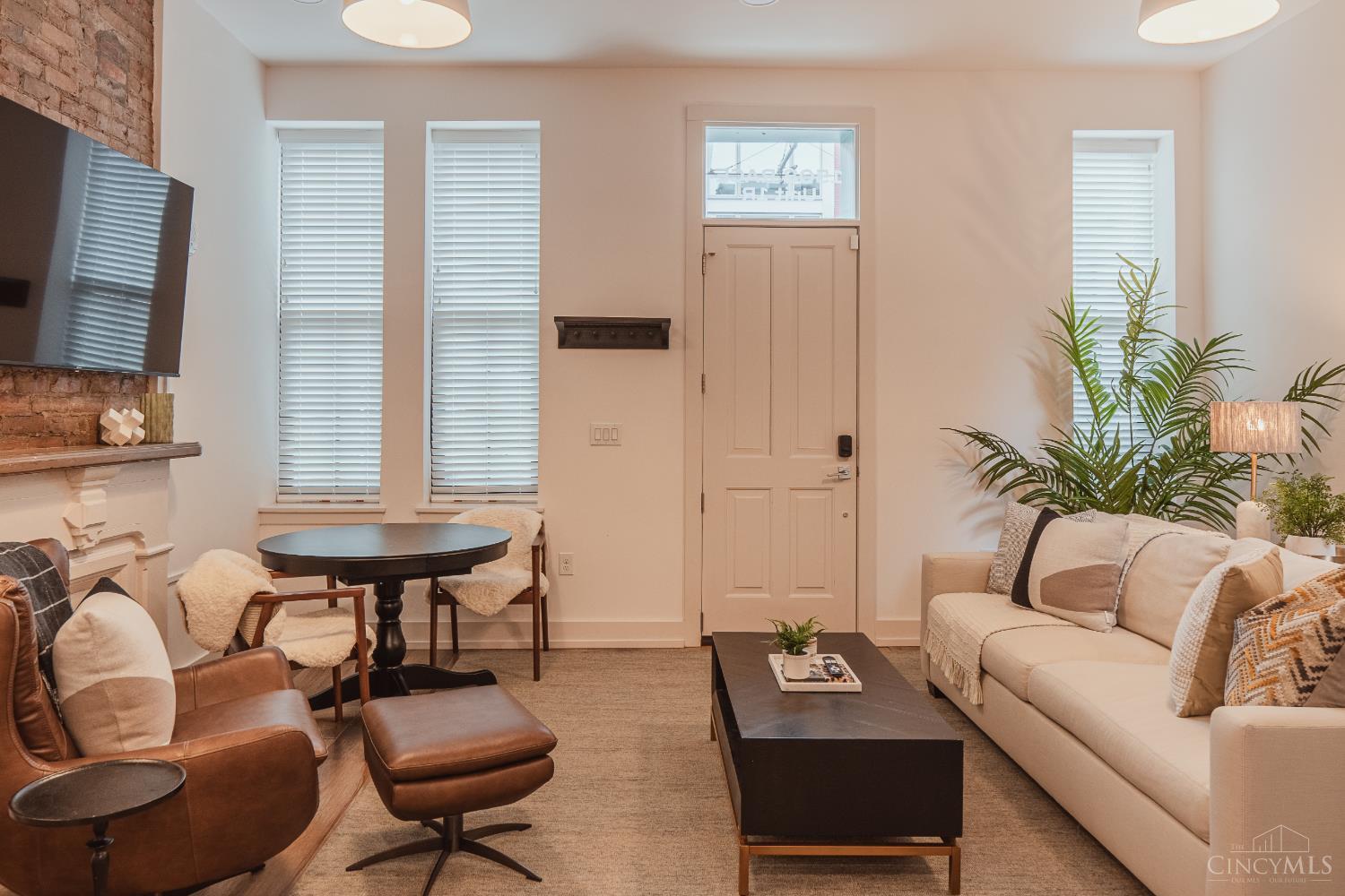 1508 Race Street Unit: 1R