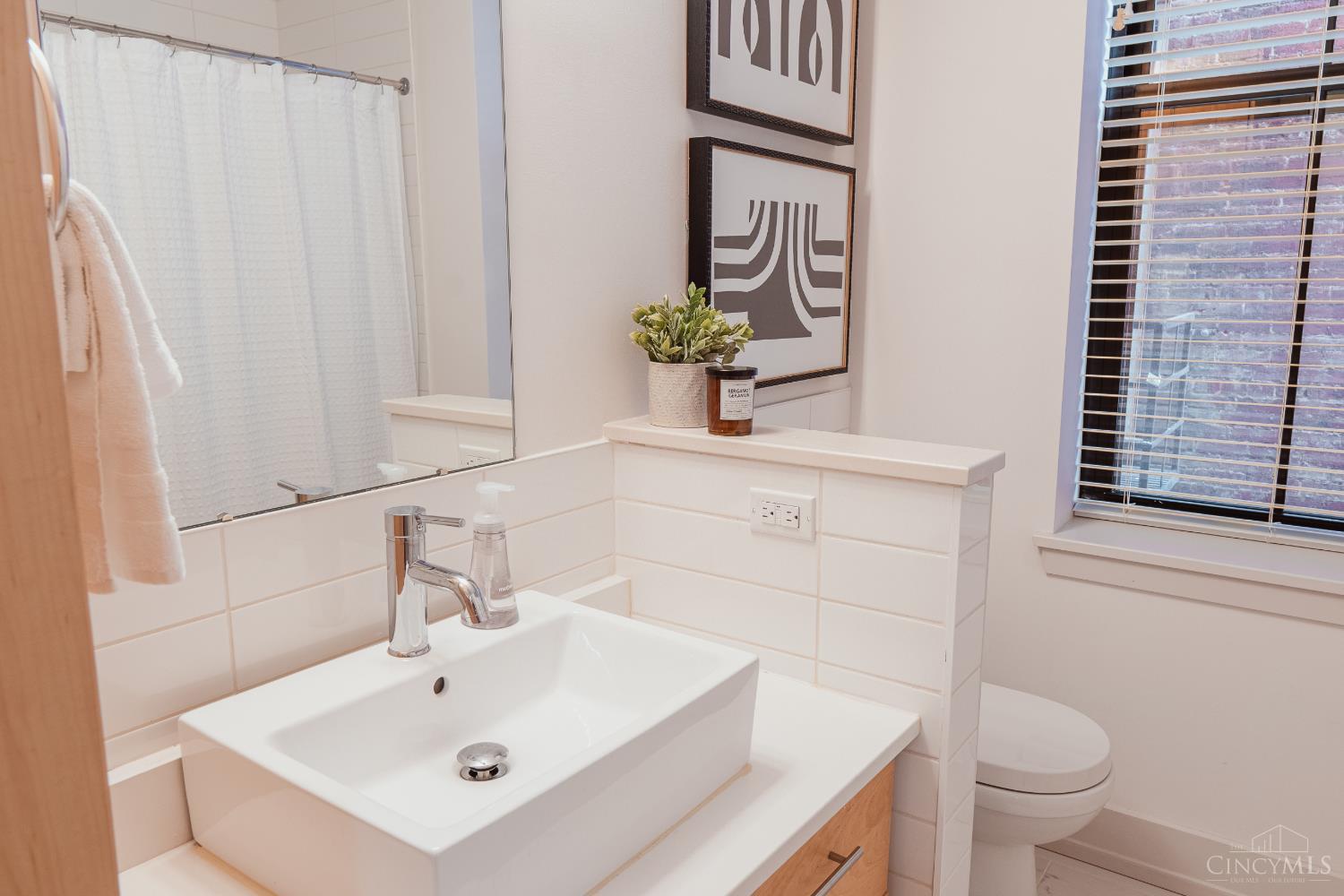 1508 Race Street Unit: 1R