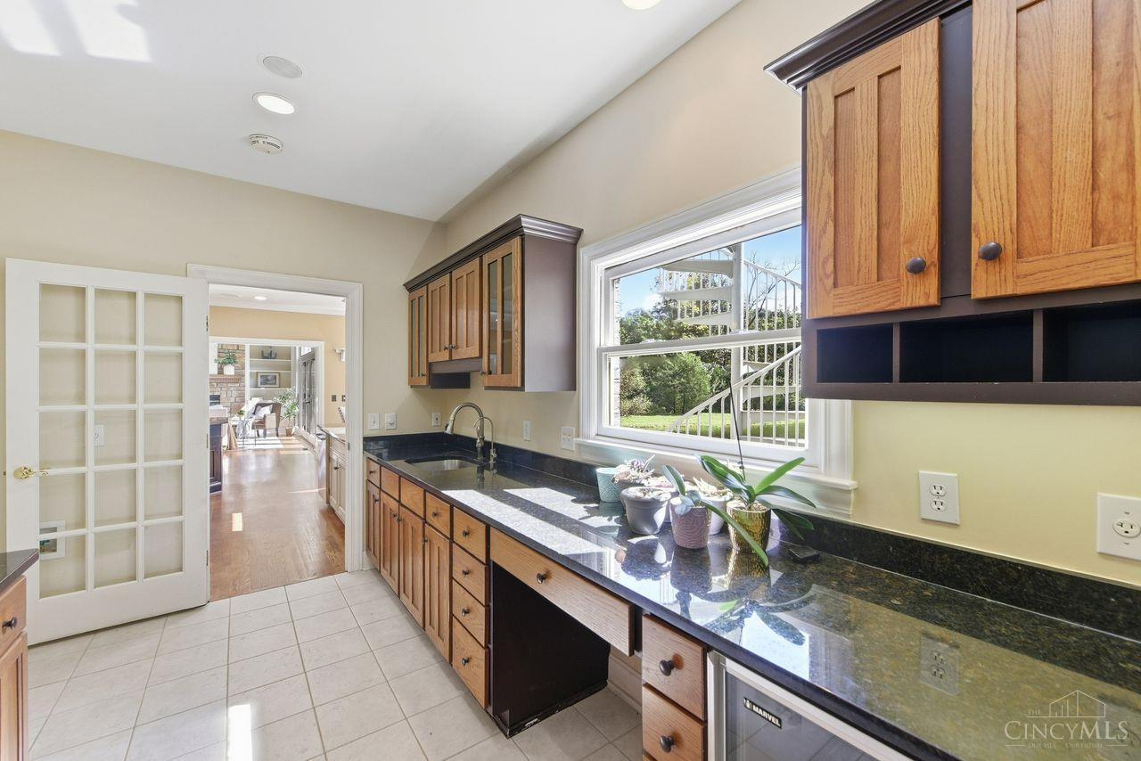 8575 Sleepy Hollow Drive