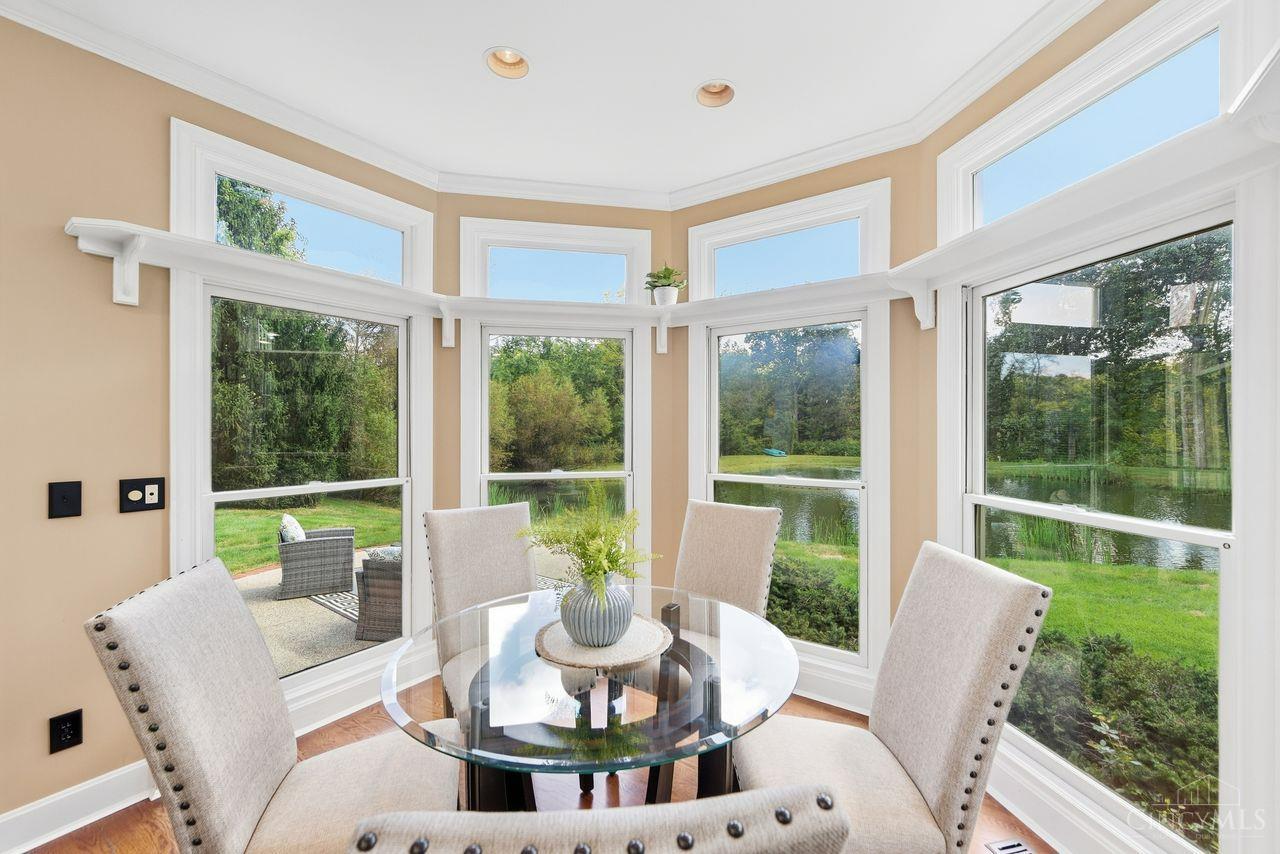 8575 Sleepy Hollow Drive