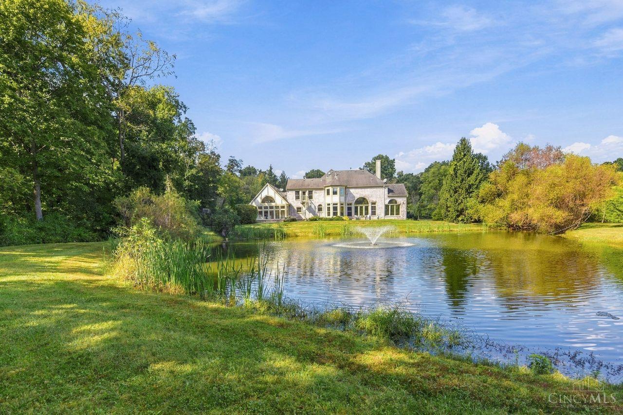 8575 Sleepy Hollow Drive