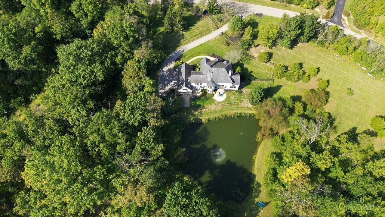 8575 Sleepy Hollow Drive