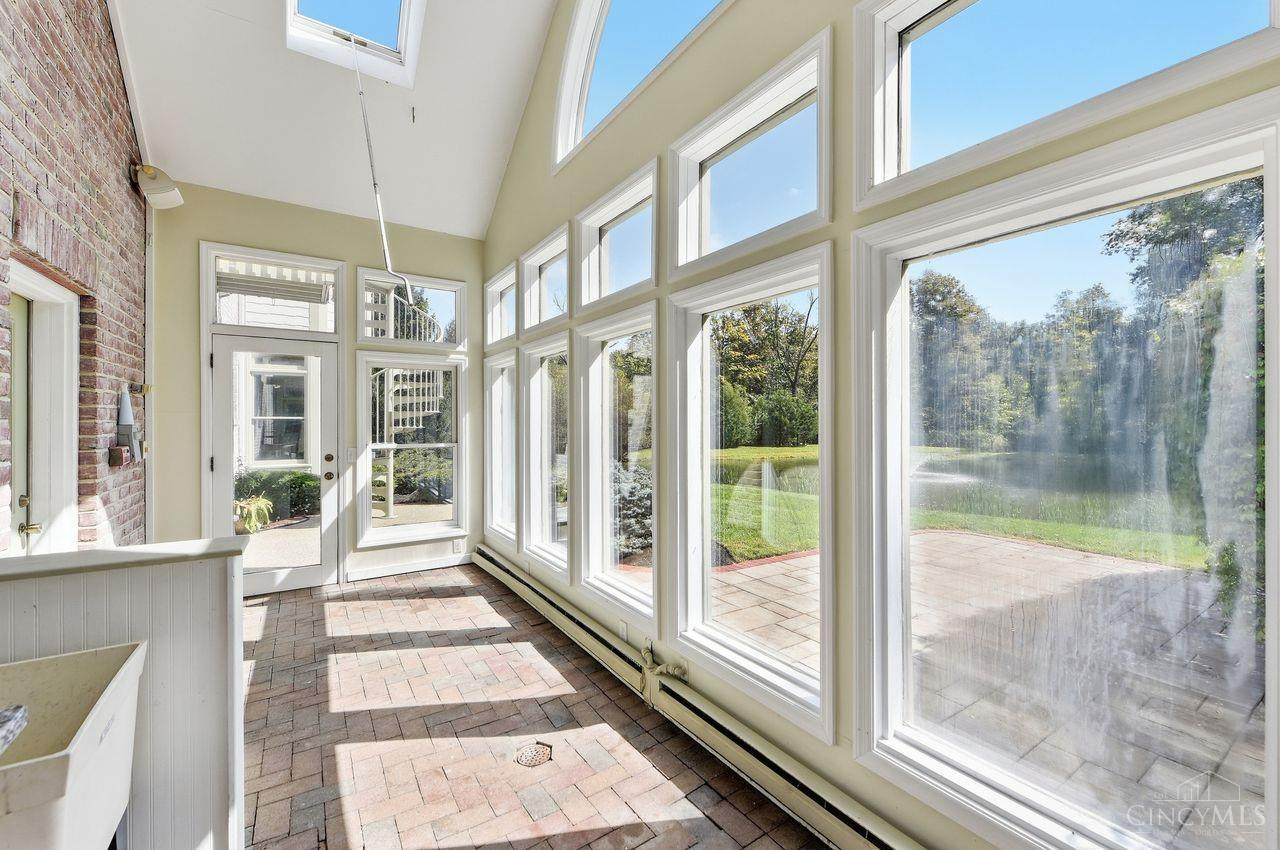 8575 Sleepy Hollow Drive