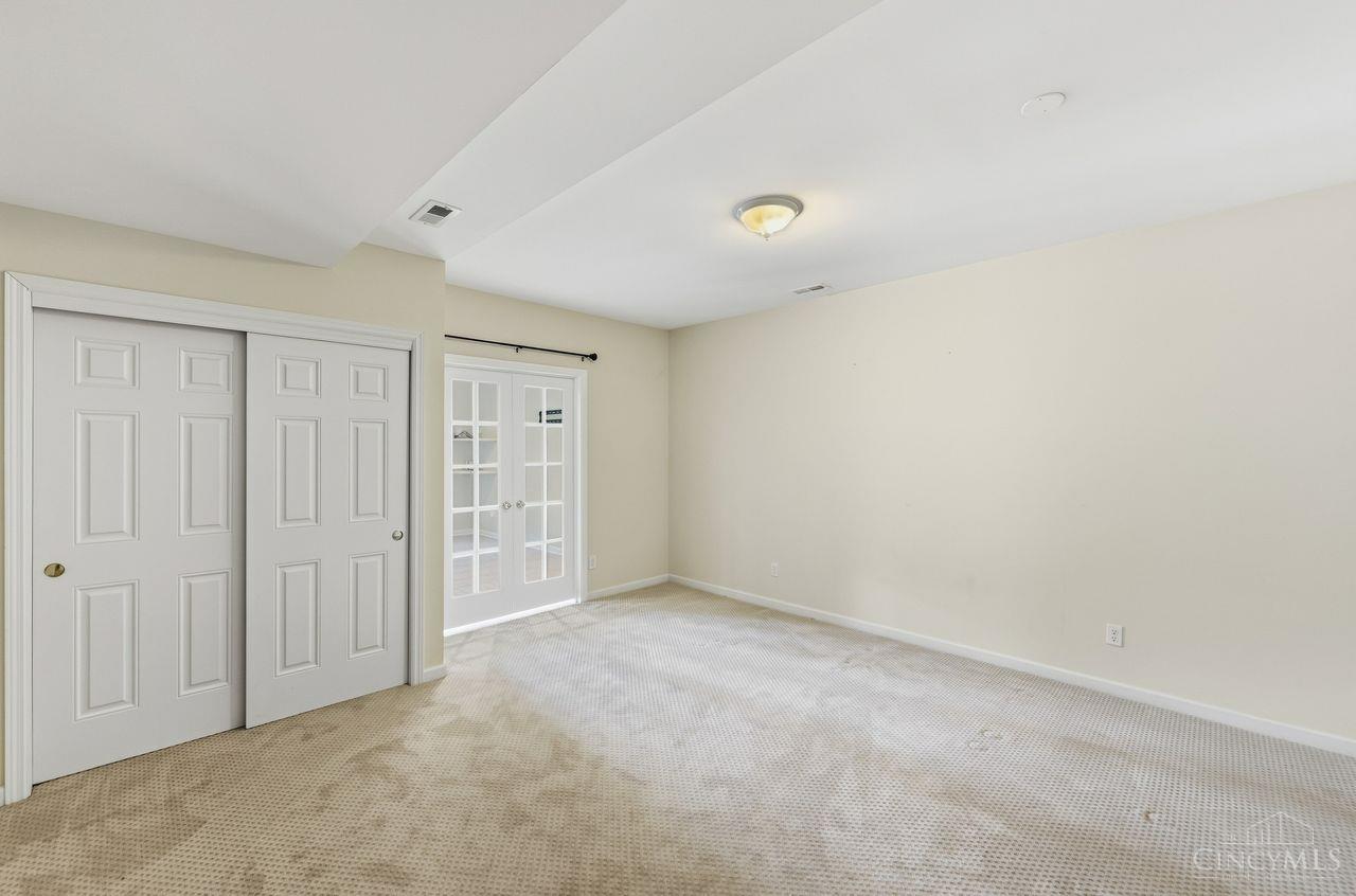 8575 Sleepy Hollow Drive