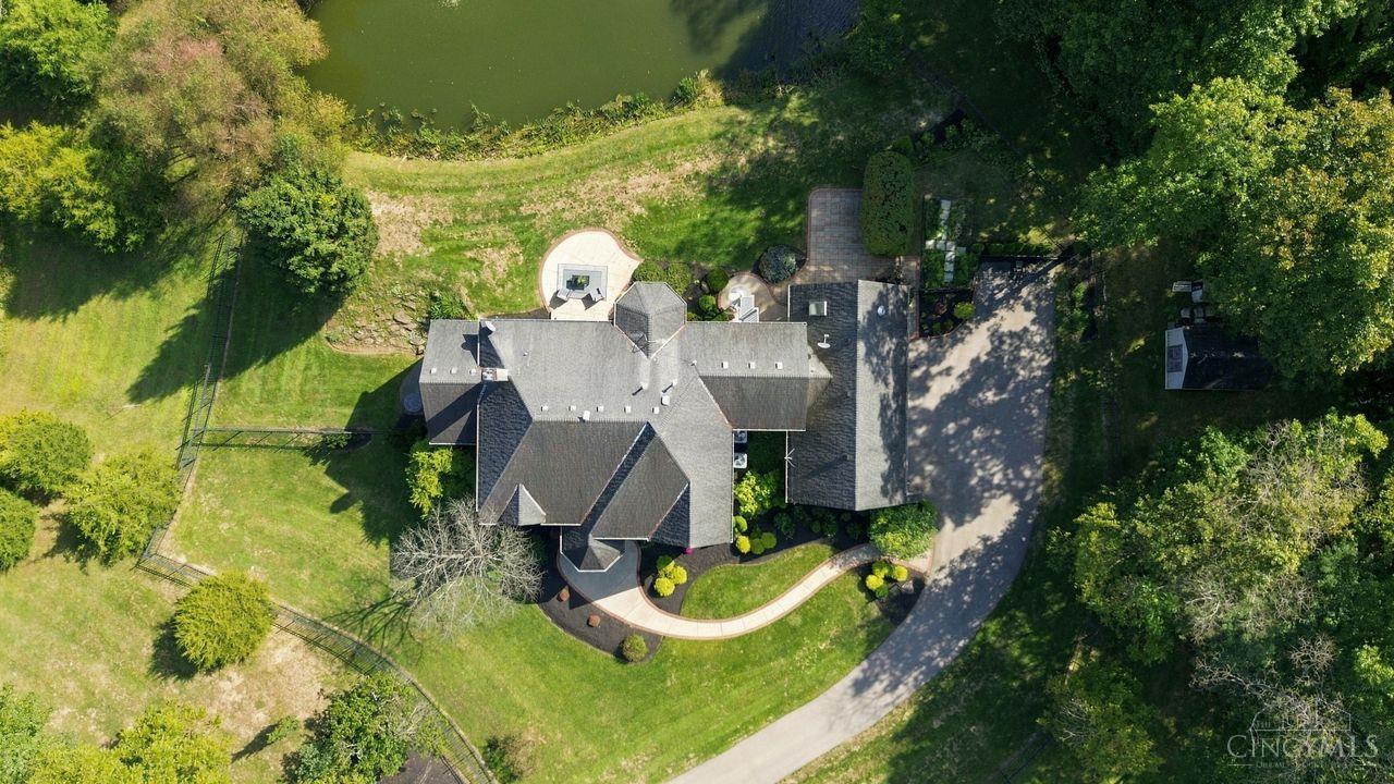 8575 Sleepy Hollow Drive