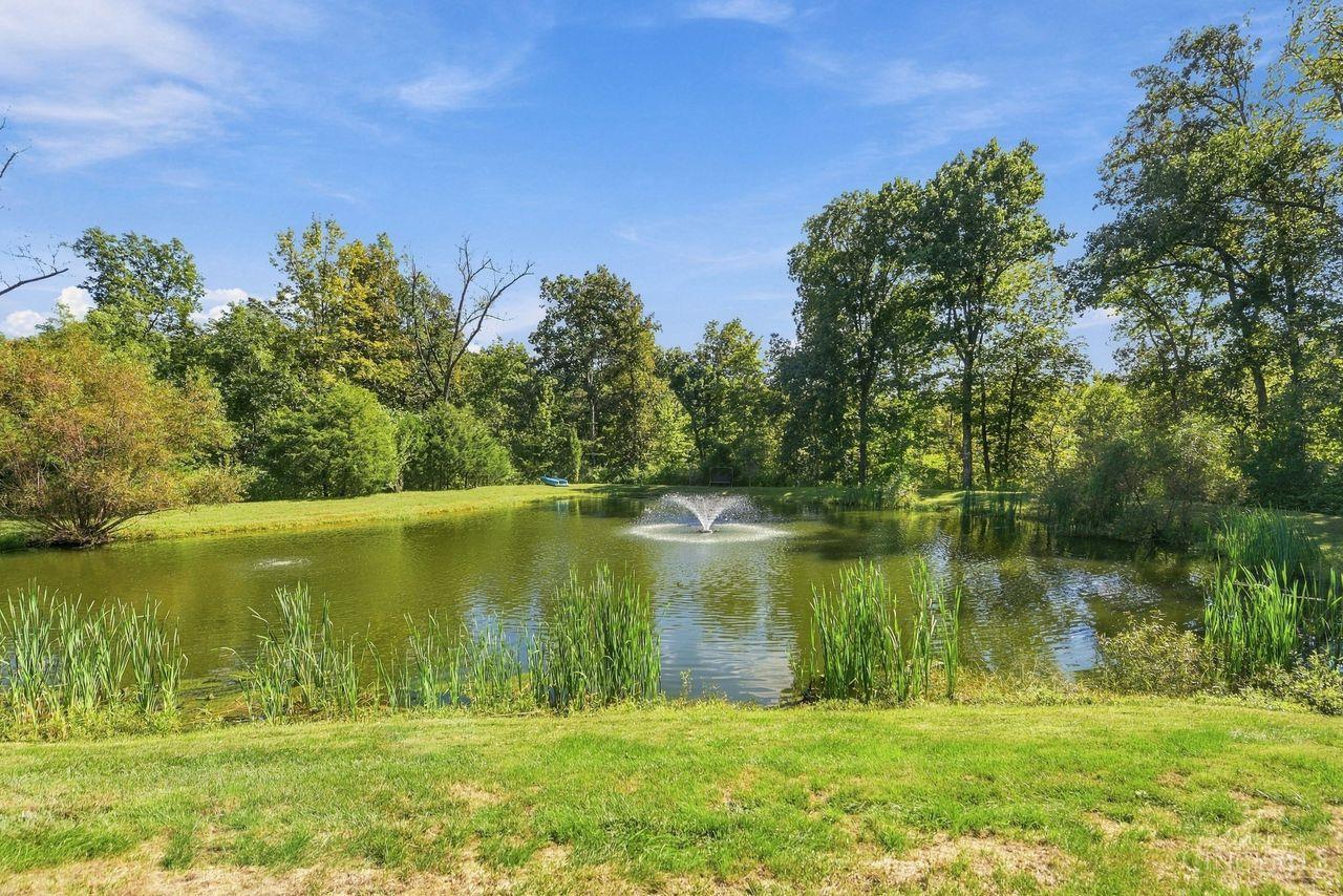 8575 Sleepy Hollow Drive