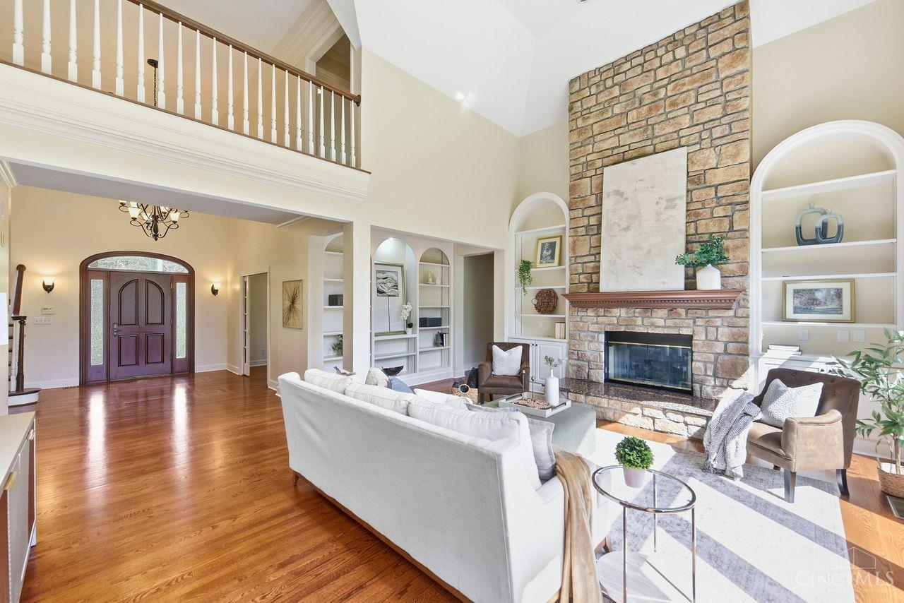 8575 Sleepy Hollow Drive