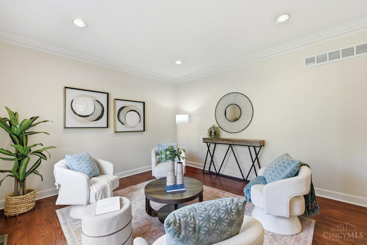 8575 Sleepy Hollow Drive