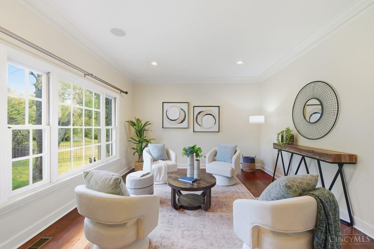 8575 Sleepy Hollow Drive