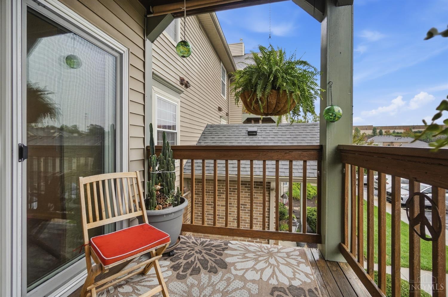 4941 N Arbor Woods Court Unit: 203