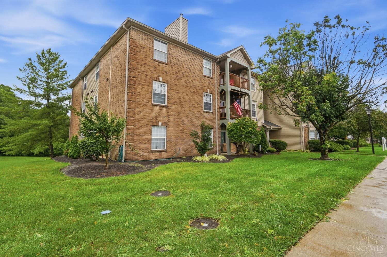 4941 N Arbor Woods Court Unit: 203
