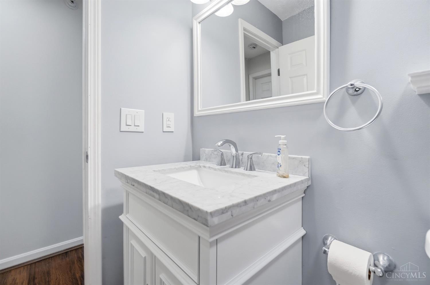4941 N Arbor Woods Court Unit: 203