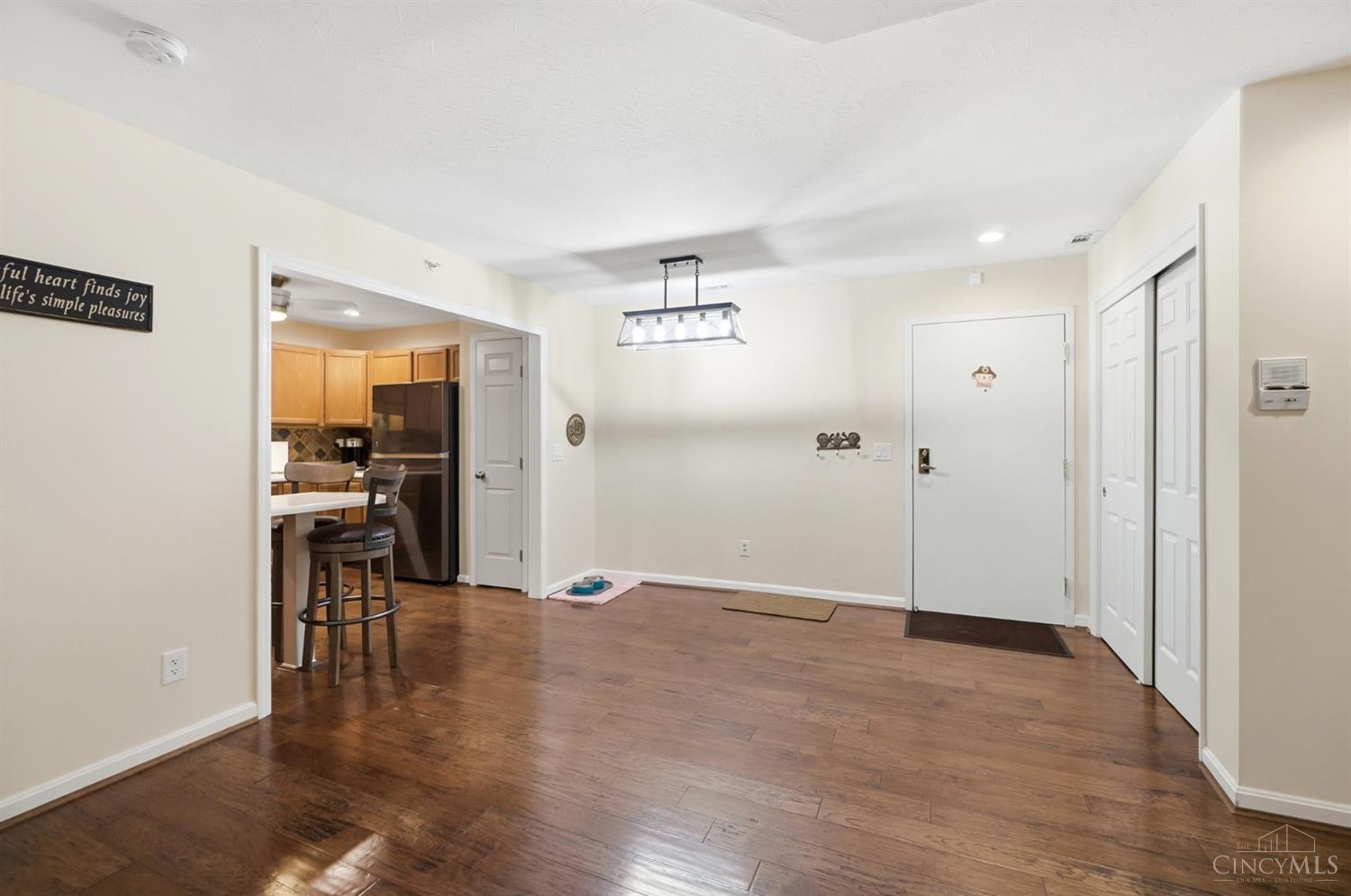 4941 N Arbor Woods Court Unit: 203