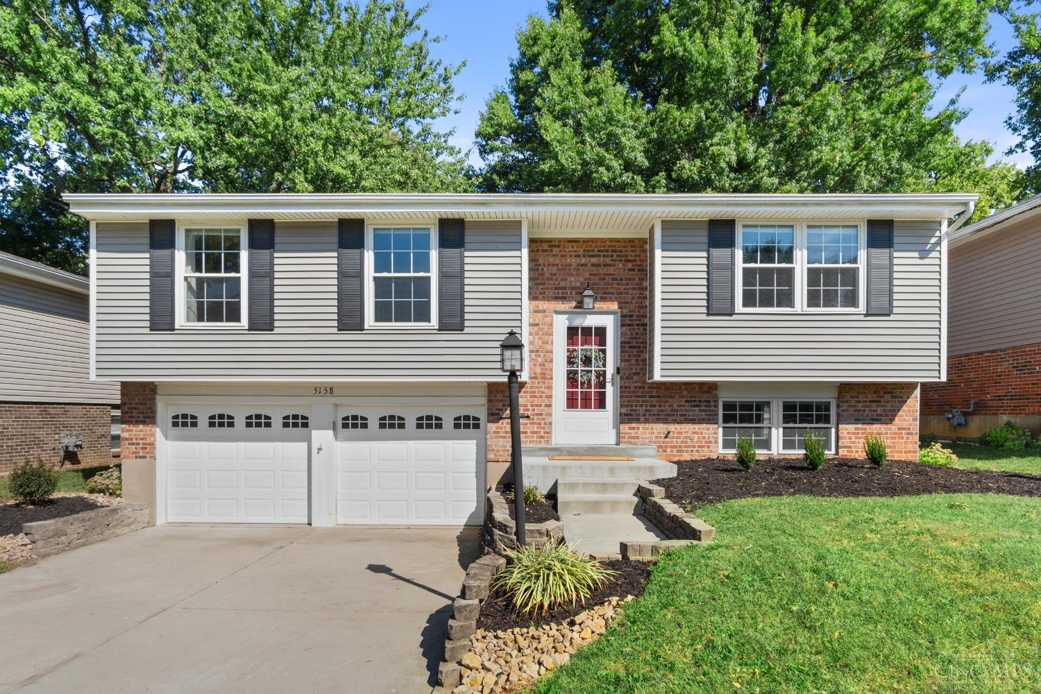 5158 Dundas Drive