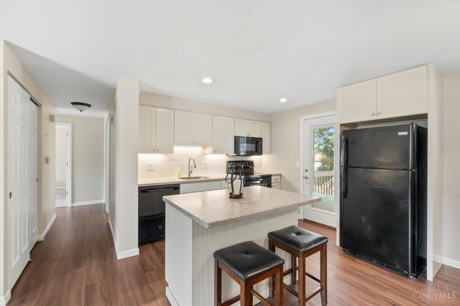 5158 Dundas Drive