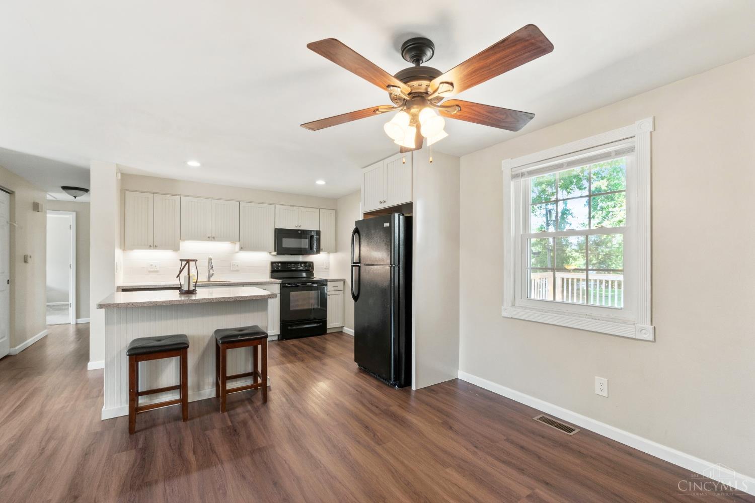 5158 Dundas Drive