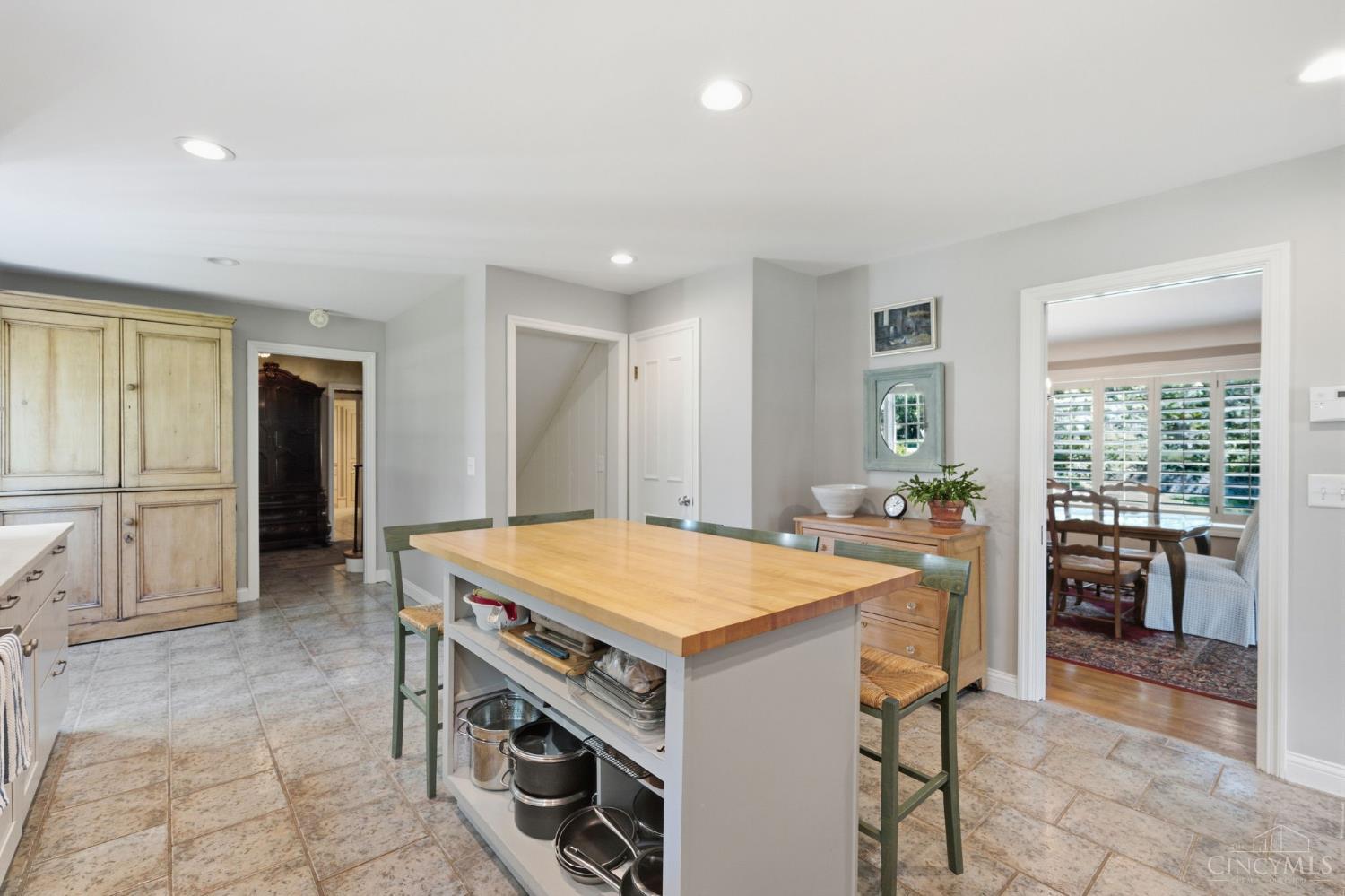 6626 Rollaway Road
