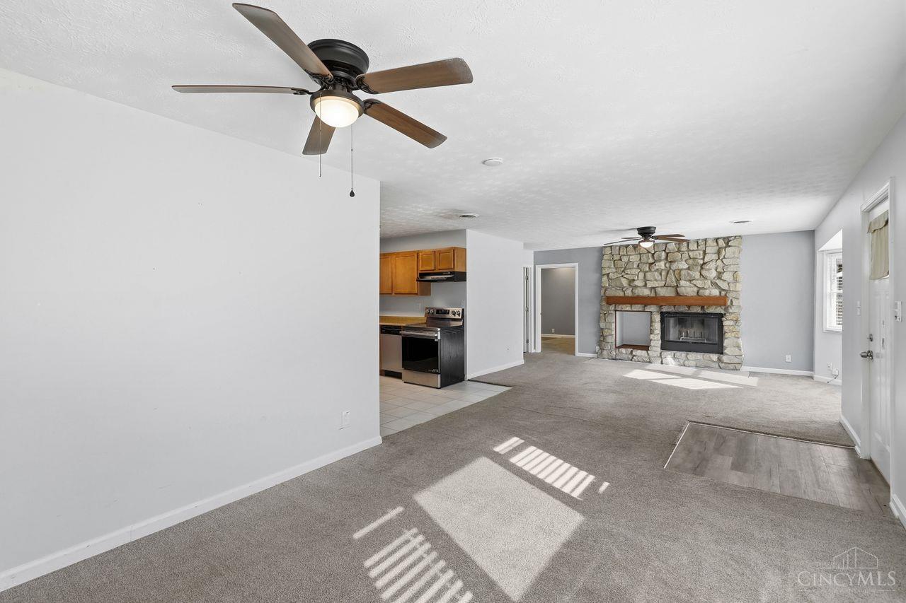 8005 Crest Acres Drive