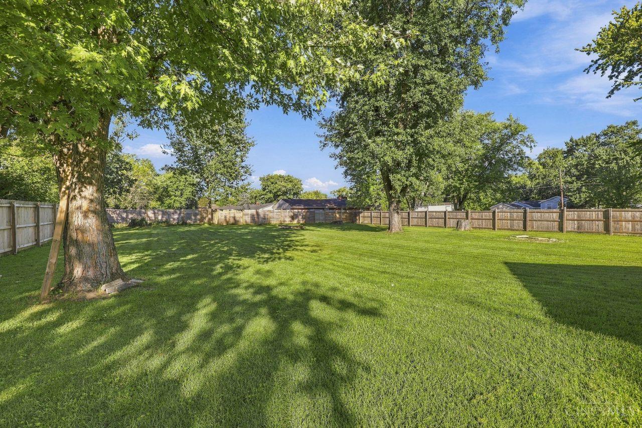 8005 Crest Acres Drive