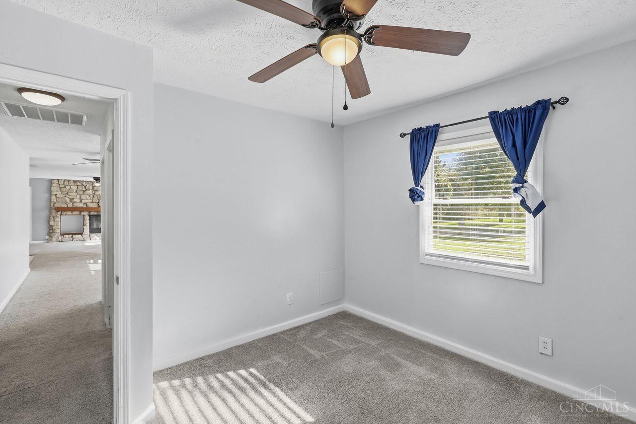 8005 Crest Acres Drive