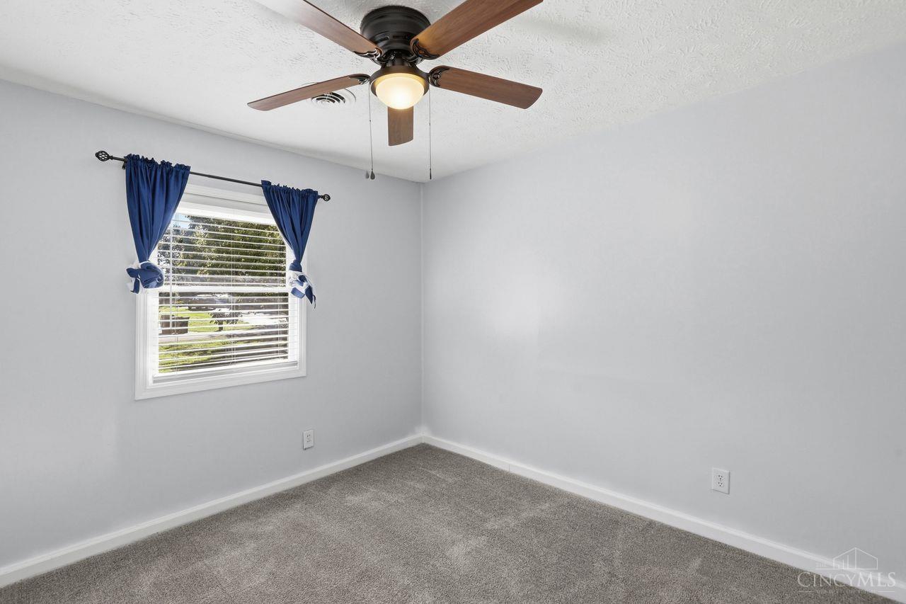 8005 Crest Acres Drive