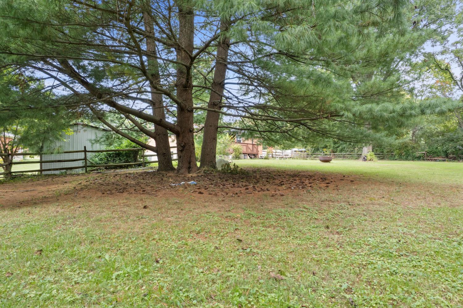 475 Breezy Lane