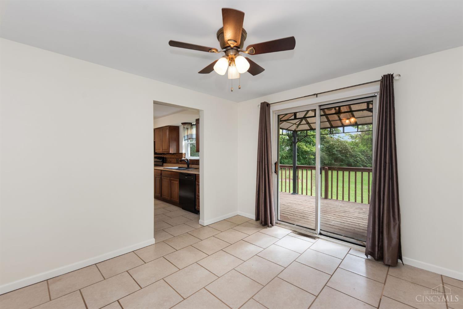 475 Breezy Lane