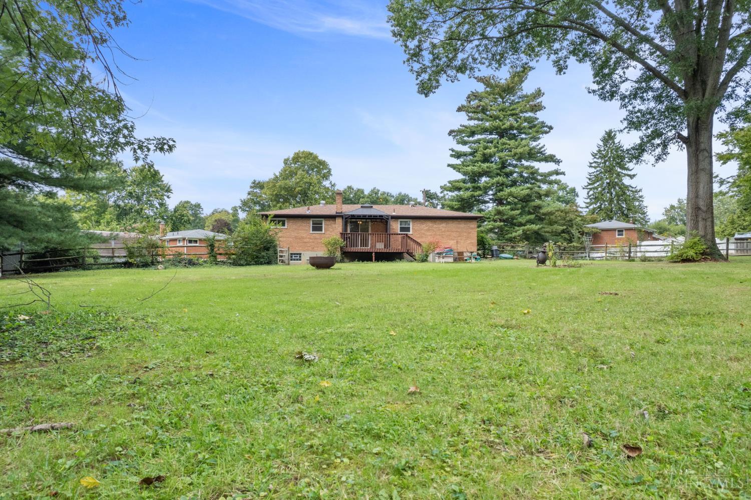 475 Breezy Lane