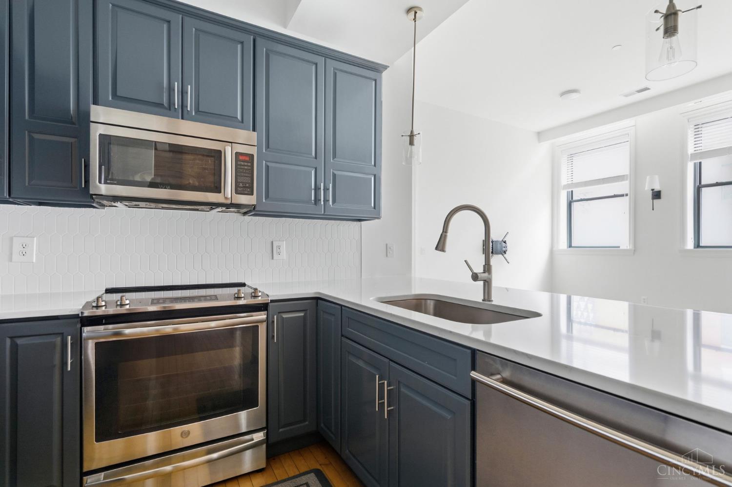 1125 Saint Gregory Street Unit: 202