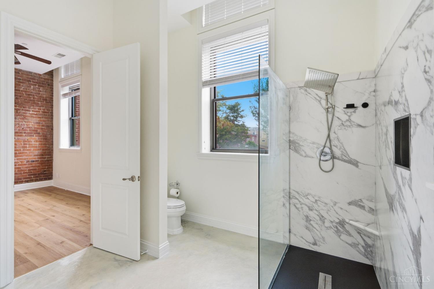 1125 Saint Gregory Street Unit: 202